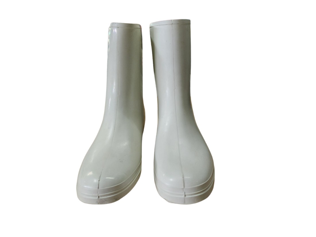 โรงงานผลิตรองเท้าบูทยาง